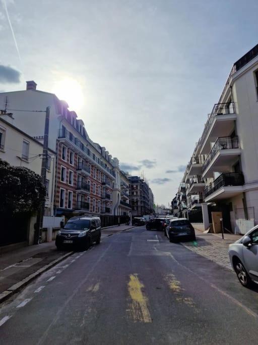 Cozy Apartment Near Paris Clamart Exterior foto