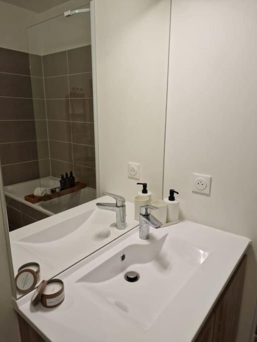 Cozy Apartment Near Paris Clamart Exterior foto