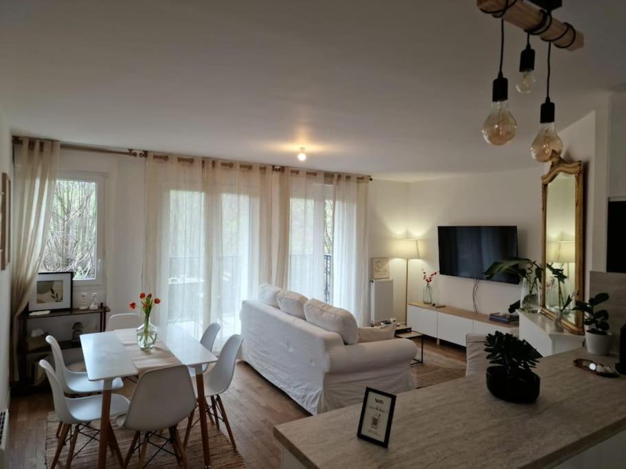 Cozy Apartment Near Paris Clamart Exterior foto